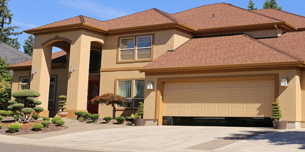 Garage door styles and trends: Transformation ideas 